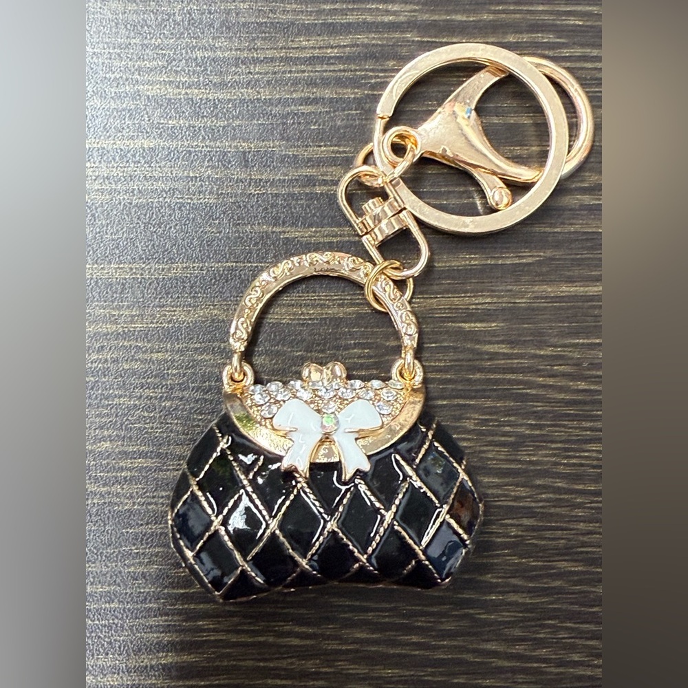 Chic Black and Gold Purse Key Holder with Bow Accent
